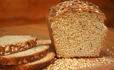 El pan integral es una gran opción para tu dieta, gracias a su gran variedad de nutrientes